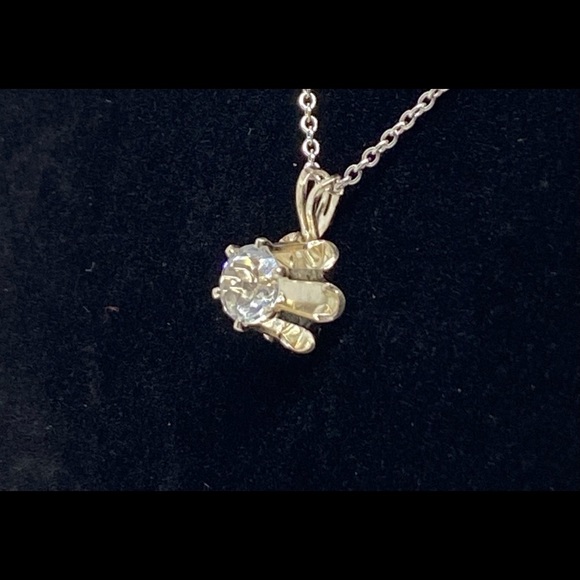 925 Silver Round White Topaz Solitaire Necklace - Picture 2 of 6